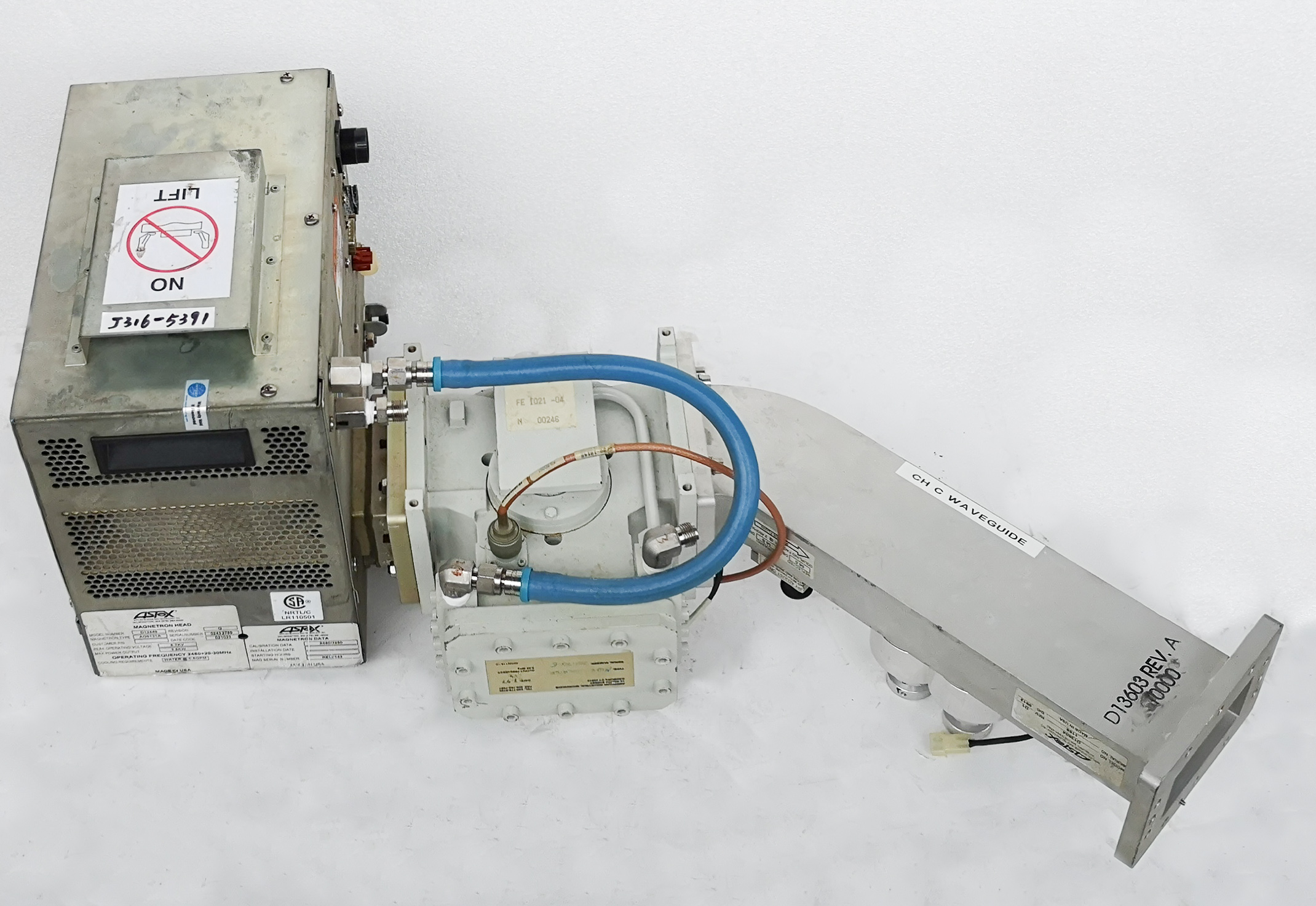 のん 5391 ASTEX AG9131A MICROWAVE MAGNETRON W/ WAVEGUIDE D13604